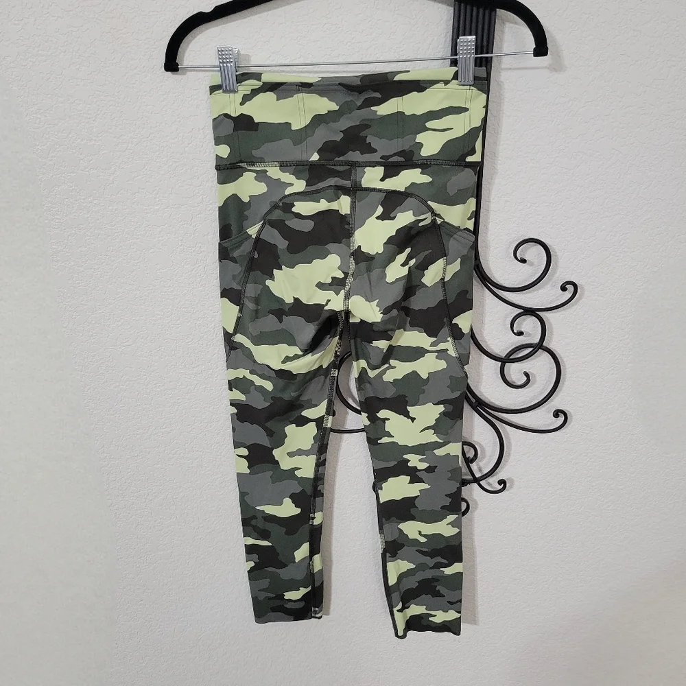 LULULEMON Fast And‎ Free Leggings | 4